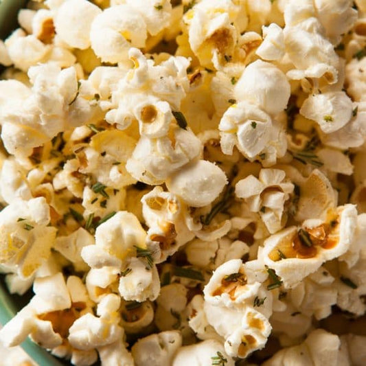 ROSMARIN-PARMESAN-POPCORN